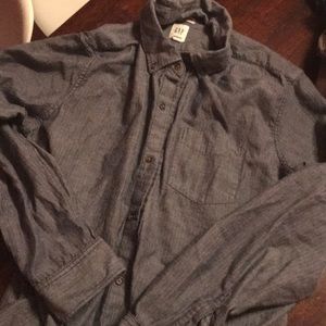 Men’s Gap Button Down size Large